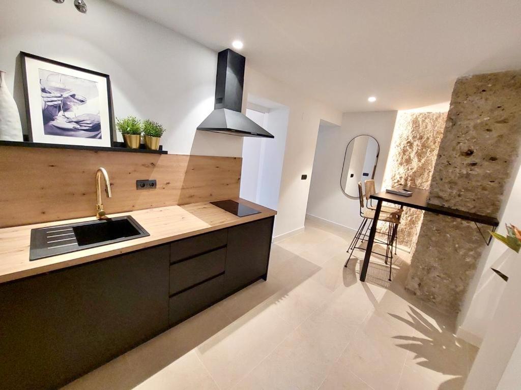 Helearon Suite Málaga Exteriör bild