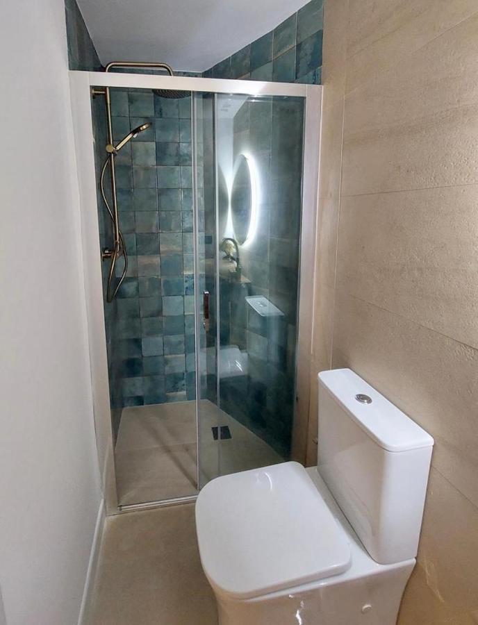 Helearon Suite Málaga Exteriör bild
